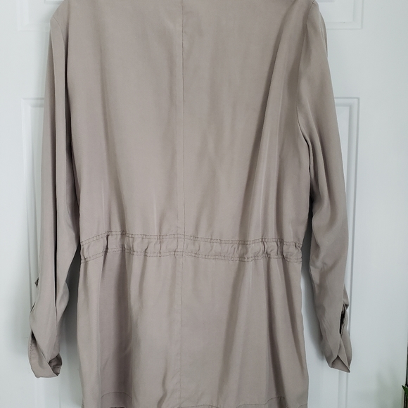 Light jacket - Picture 2 of 5